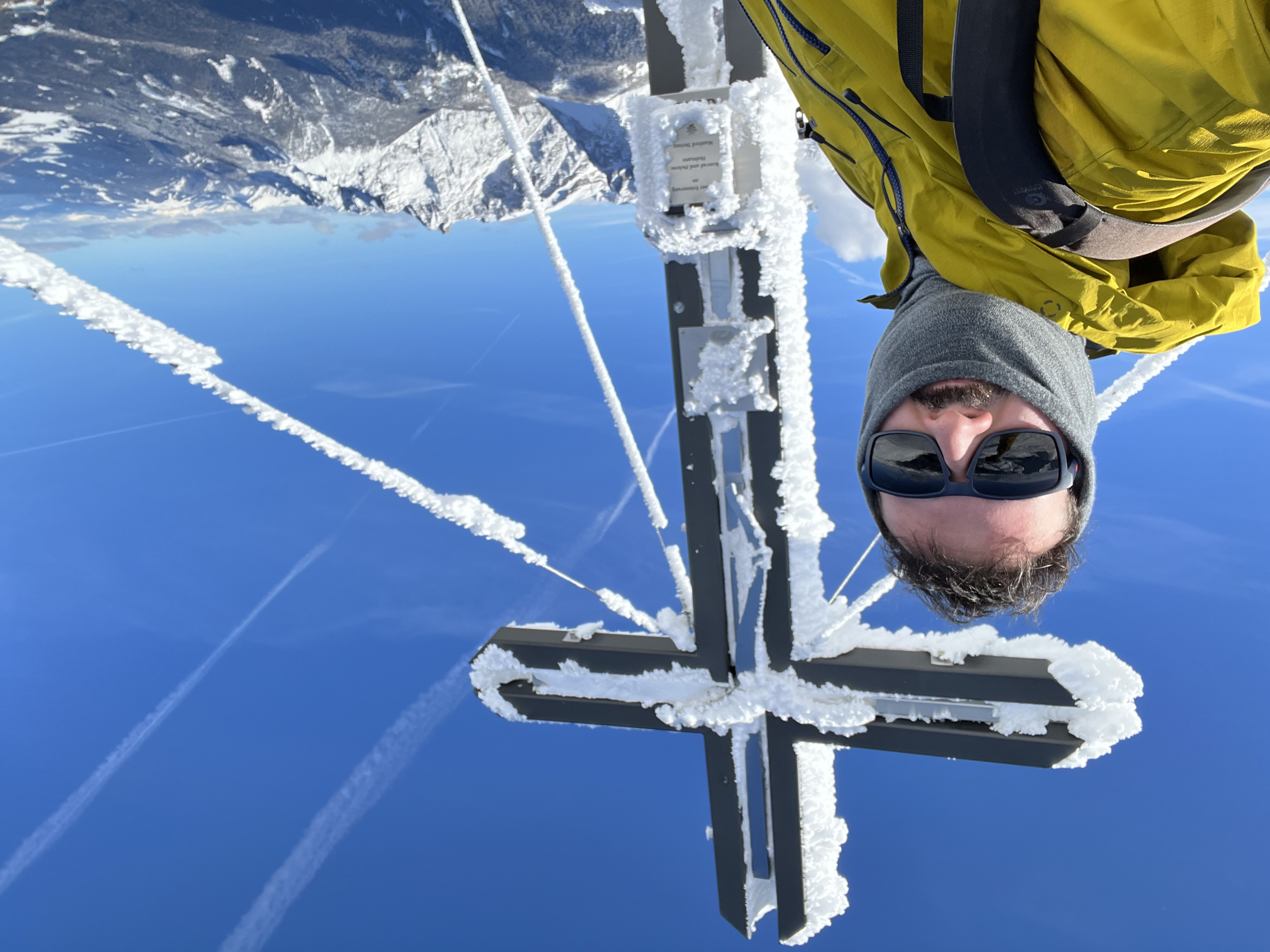 Top of Mount Arnese in South Tyrol - solo winter 2023/24